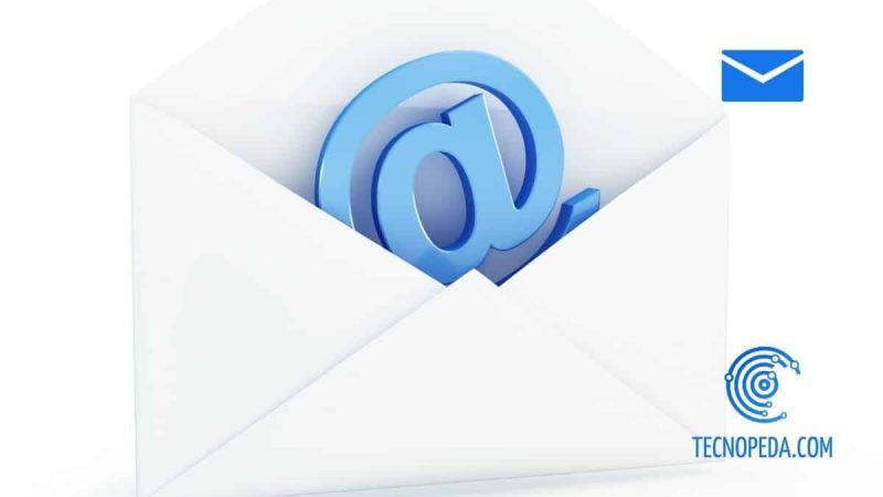 Símbolo de email dentro de un sobre blanco